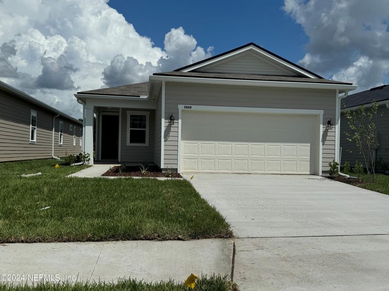 5868 Tomahawk Lake Dr, Jacksonville, FL 32254