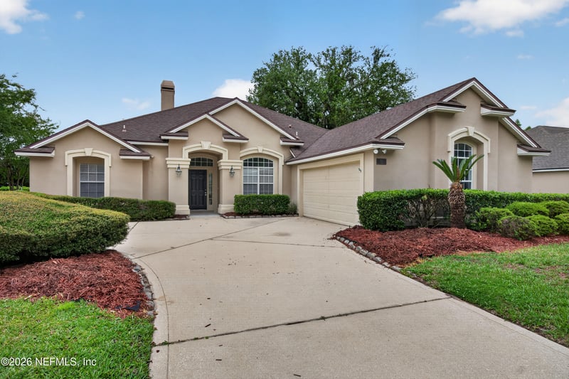 587 Oakmont Dr, Orange Park, FL 32073