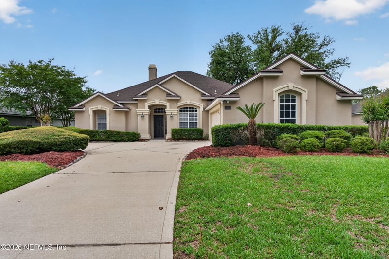 587 Oakmont Dr, Orange Park, FL 32073
