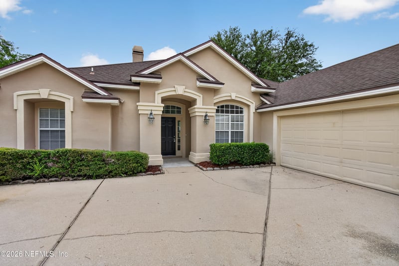 587 Oakmont Dr, Orange Park, FL 32073