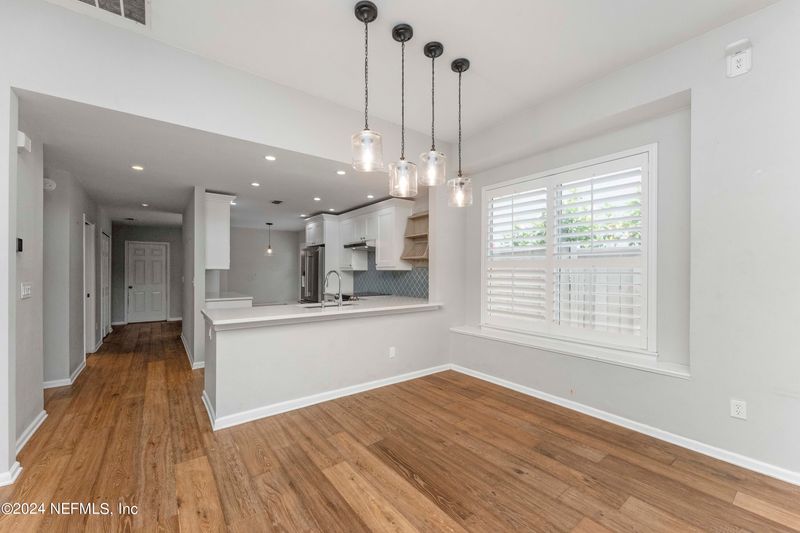 587 Selva Lakes Cir, Atlantic Beach, FL 32233