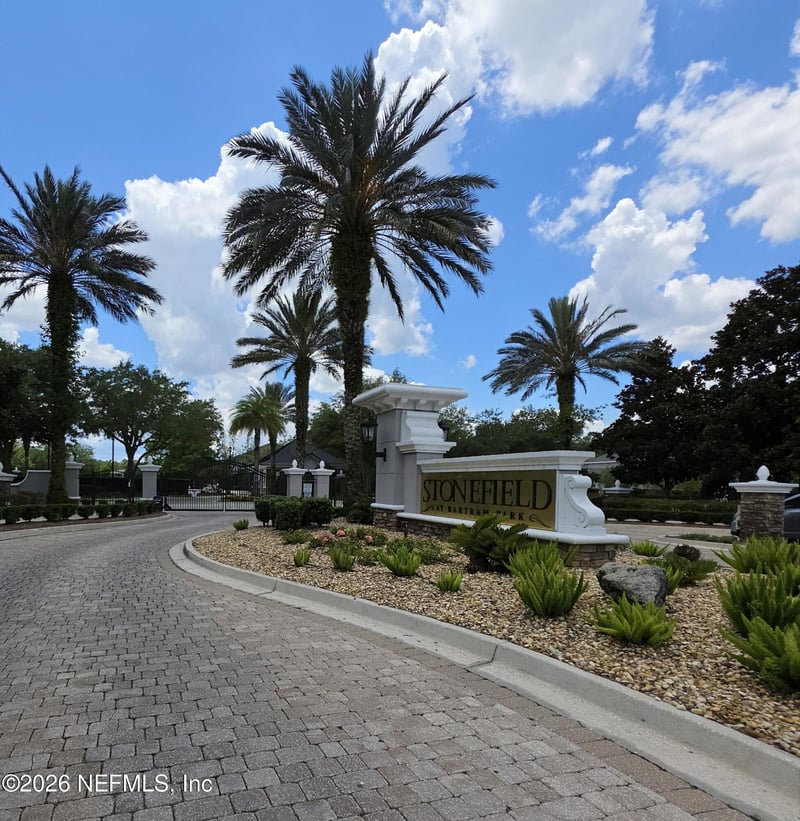 5875 Parkstone Crossing Dr, Jacksonville, FL 32258