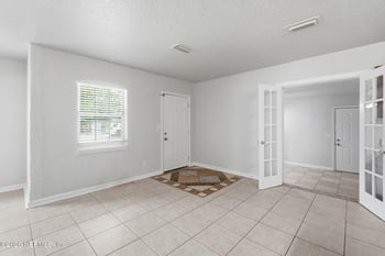 5886 Oaklane Dr, Jacksonville, FL 32244