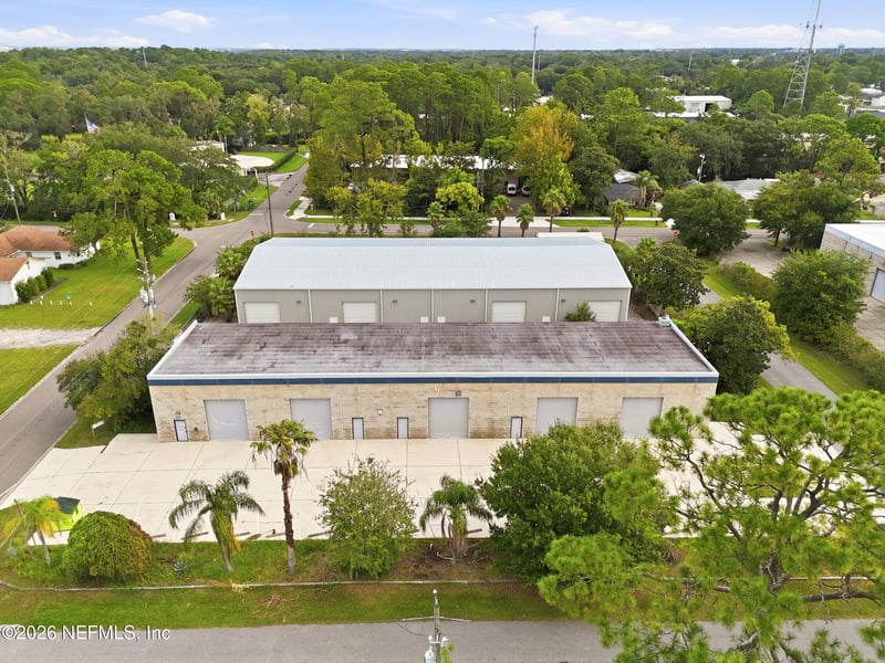 589 W 14th St, Atlantic Beach, FL 32233