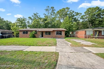 5911 John F Kennedy Dr N, Jacksonville, FL 32219