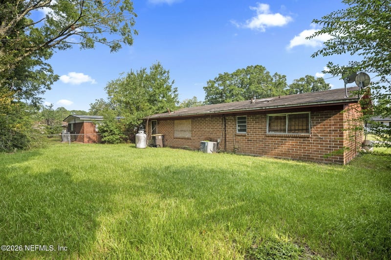 5911 John F Kennedy Dr N, Jacksonville, FL 32219