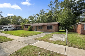 5911 John F Kennedy Dr N, Jacksonville, FL 32219