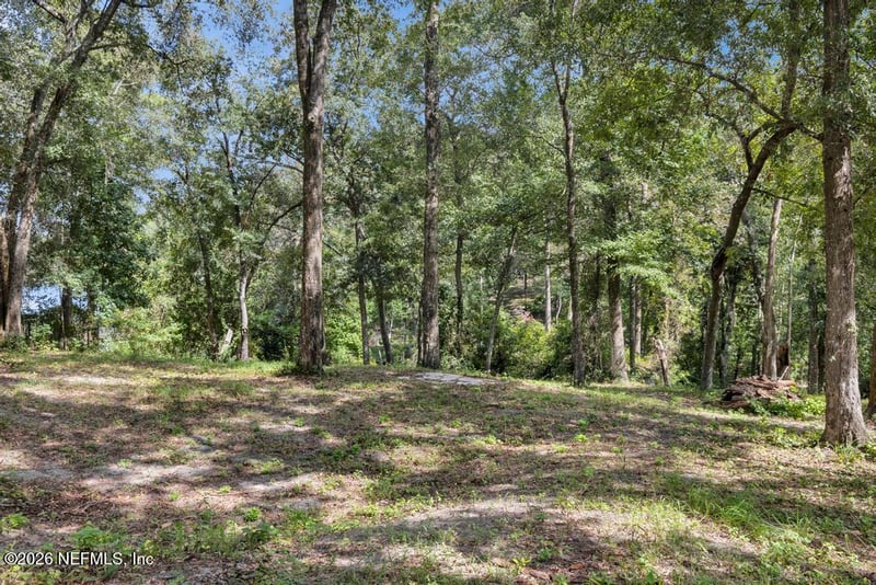 592 Lake Asbury Dr, Green Cove Springs, FL 32043