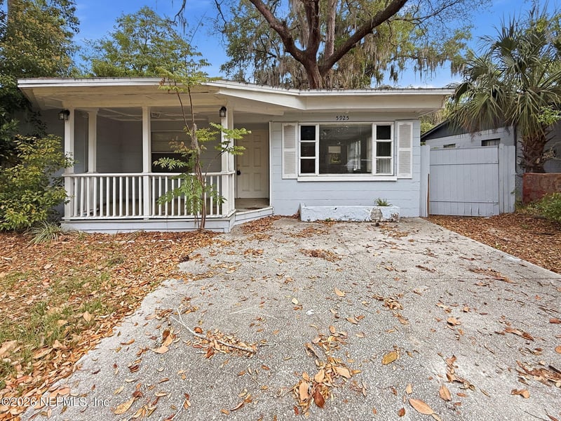5925 Oaklane Dr, Jacksonville, FL 32244
