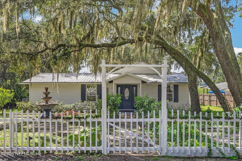 5927 White Sands Rd, Keystone Heights, FL 32656