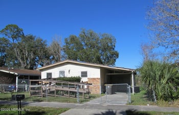5931 Longchamp Dr, Jacksonville, FL 32244