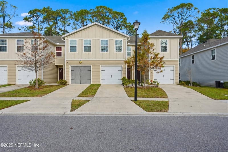 5935 Creekside Crossing Dr, Jacksonville, FL 32210