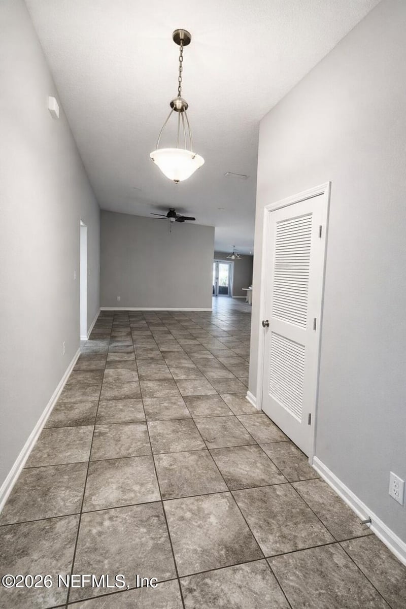 5937 Round Table Rd, Jacksonville, FL 32254