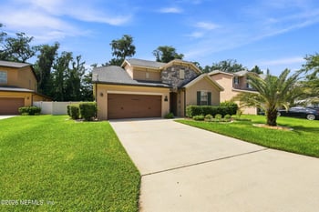 598 Amber Creek Dr, Jacksonville, FL 32218