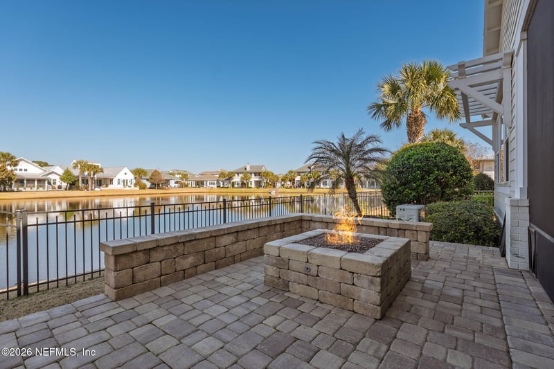 599 Timber Bridge Ln, Atlantic Beach, FL 32233