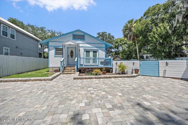 6 E San Carlos Ave, St Augustine, FL 32084