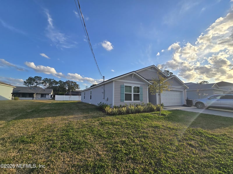 60 Perrotti Ln, Palm Coast, FL 32164