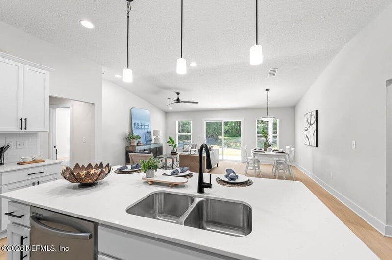 600 Bulls Bay Hw, Jacksonville, FL 32220