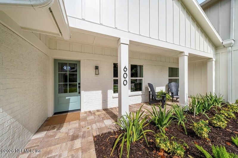 600 Davis St, Neptune Beach, FL 32266
