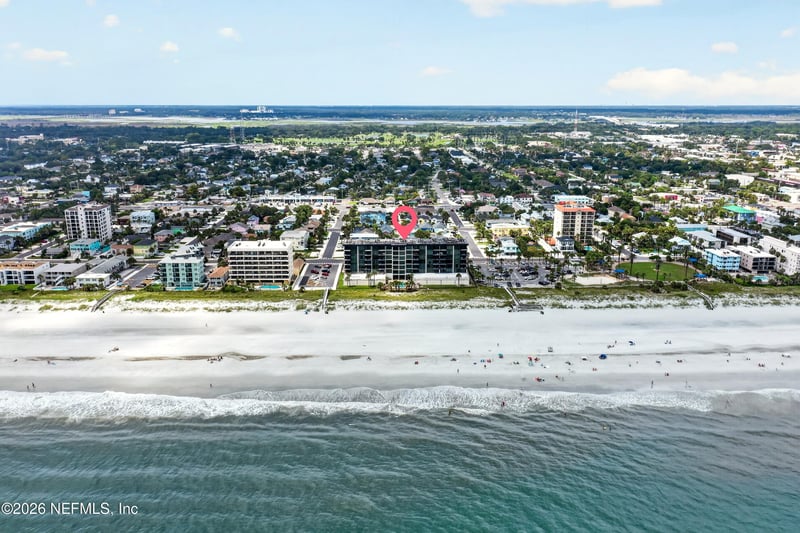 601 1st St S #2B, Jacksonville Beach, FL 32250