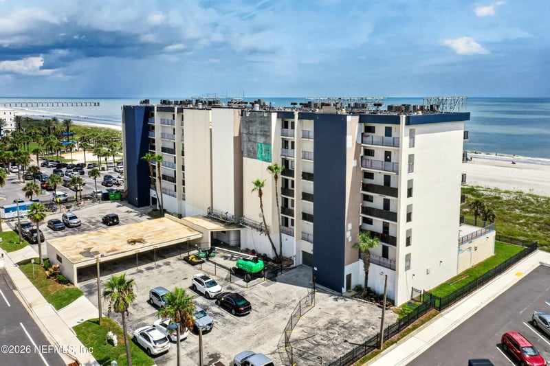 601 1st St S #2B, Jacksonville Beach, FL 32250
