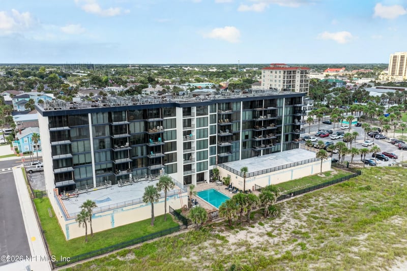 601 1st St S #2B, Jacksonville Beach, FL 32250