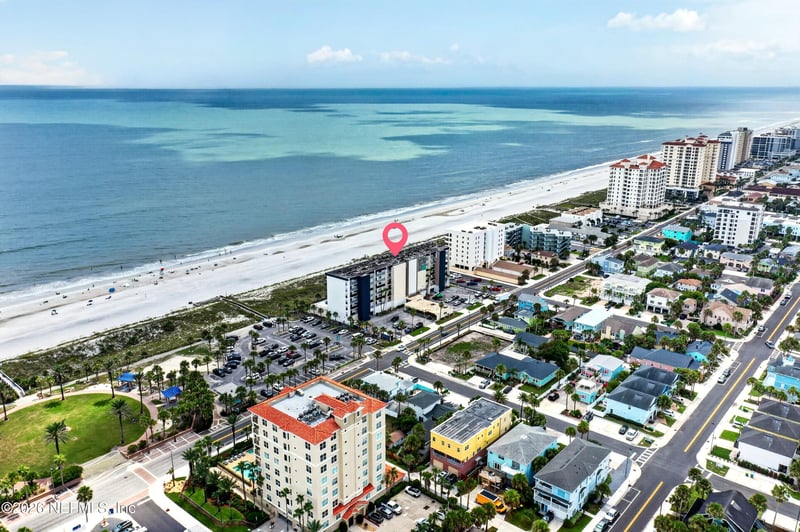 601 1st St S #2B, Jacksonville Beach, FL 32250