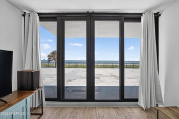 601 1st St S #2B, Jacksonville Beach, FL 32250