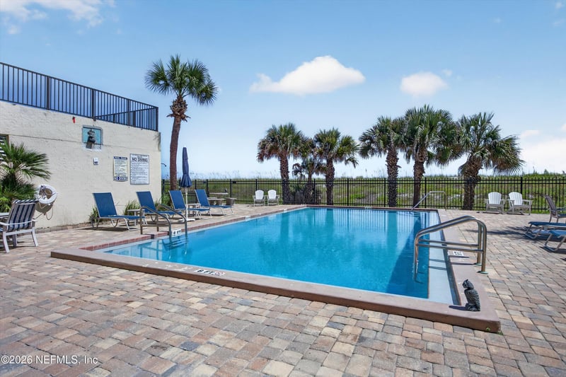 601 1st St S #2B, Jacksonville Beach, FL 32250