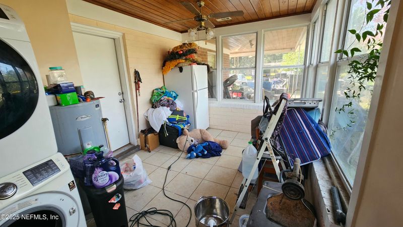 6021 Maple Leaf Dr, Jacksonville, FL 32211