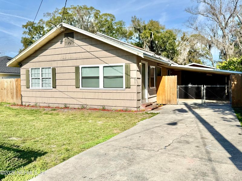 6037 Transylvania Ave, Jacksonville, FL 32210