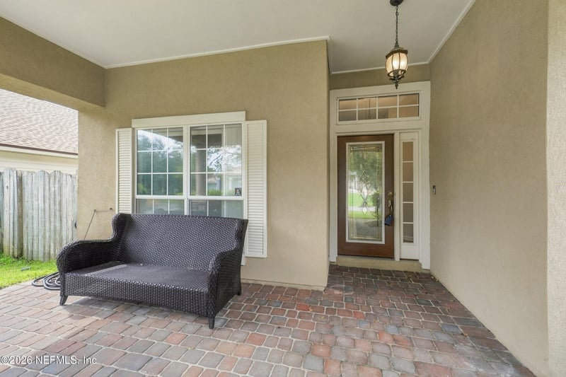 604 Reflection Cove Rd, Jacksonville, FL 32218