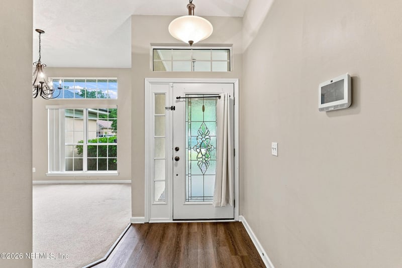 604 Reflection Cove Rd, Jacksonville, FL 32218