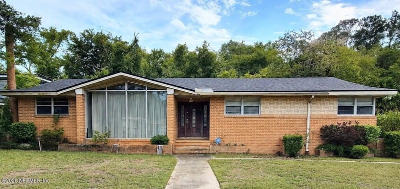 6046 Kinnon Dr, Jacksonville, FL 32209