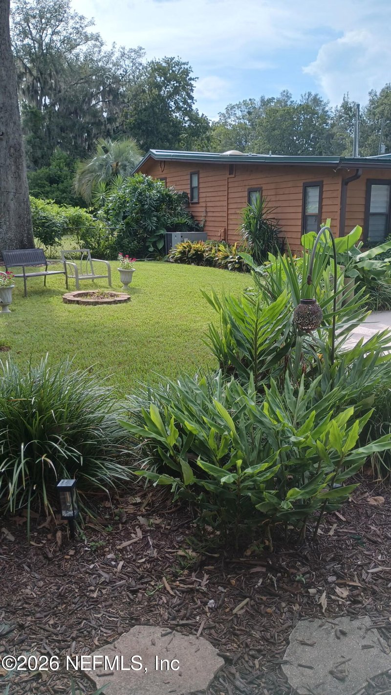 6055 Carlton Rd, Jacksonville, FL 32244