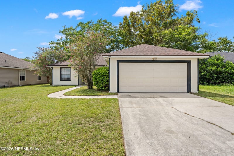 608 Abbey Ct, Orange Park, FL 32073