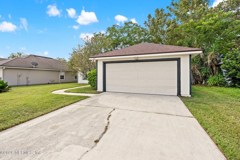 608 Abbey Ct, Orange Park, FL 32073