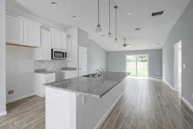 6080 Patriots Landing Ln, Jacksonville, FL 32244