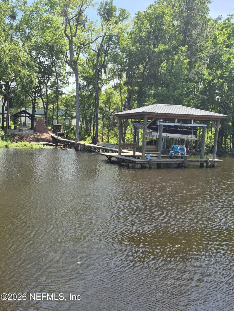 6093 Hyde Park Cir, Jacksonville, FL 32210