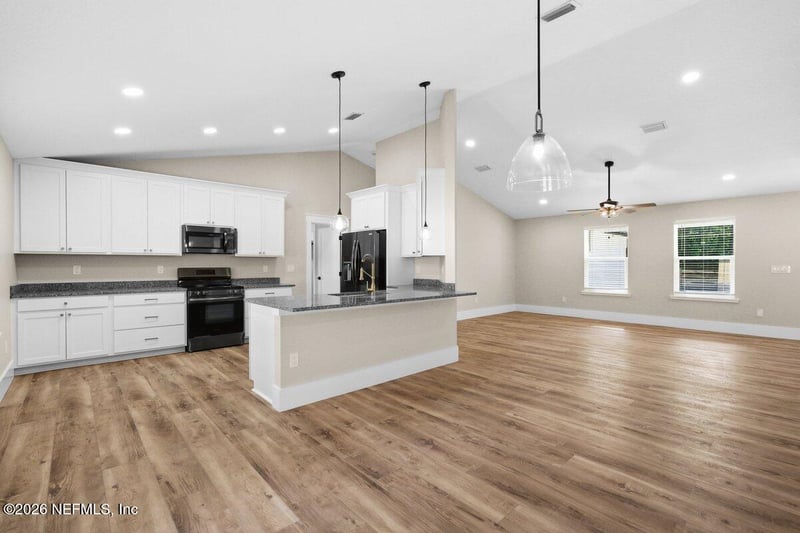 6093 Taylor Rd, Jacksonville, FL 32234