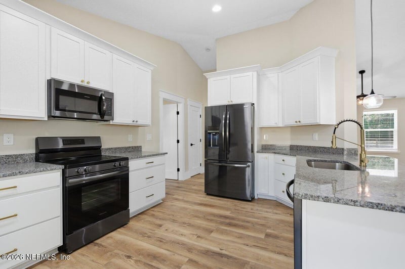 6093 Taylor Rd, Jacksonville, FL 32234