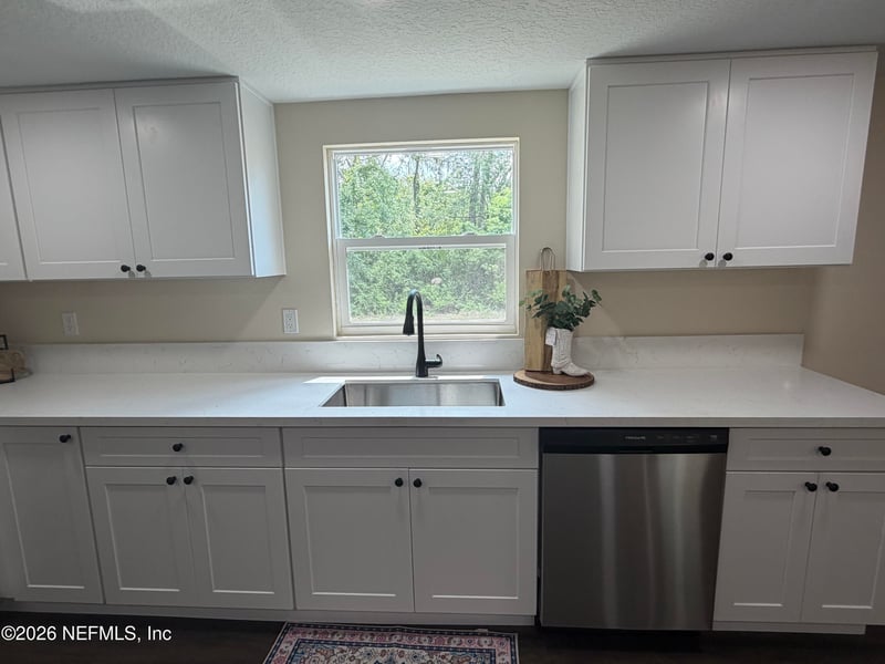 6095 Taylor Rd, Jacksonville, FL 32234