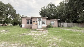 6118 Mercer Cir E, Jacksonville, FL 32217