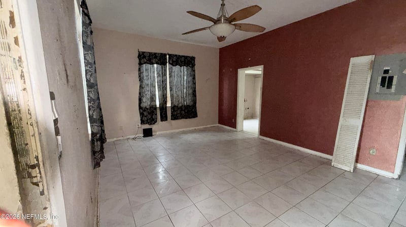 6118 Mercer Cir E, Jacksonville, FL 32217