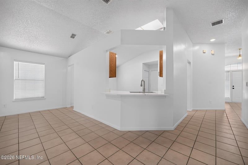 612 Abbey Ct, Orange Park, FL 32073