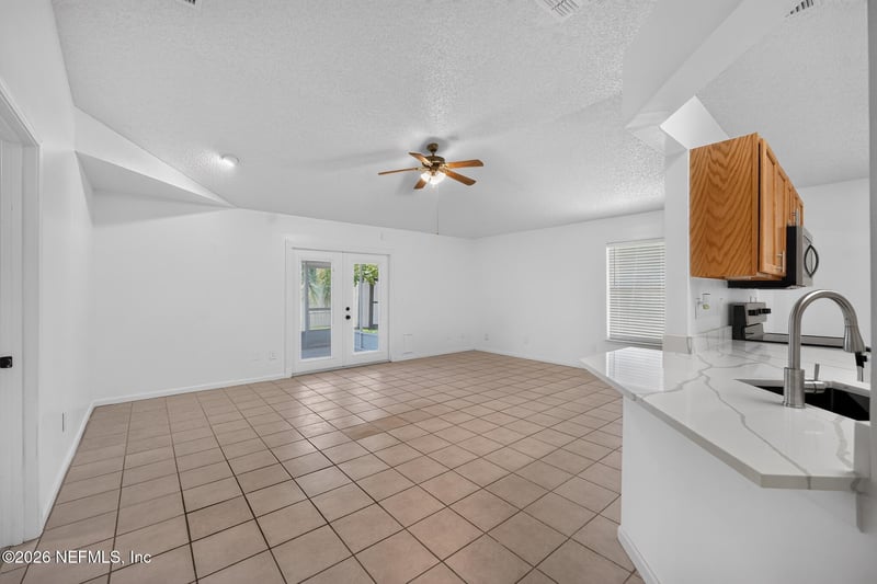 612 Abbey Ct, Orange Park, FL 32073