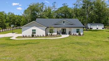 6141 Charlie Rowe Dr, Macclenny, FL 32063