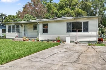 6159 Autlan Dr, Jacksonville, FL 32210