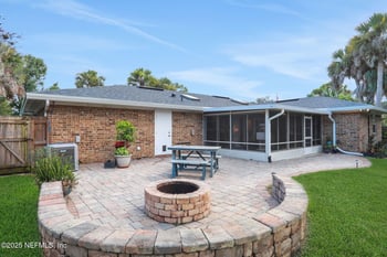616 Davis St, Neptune Beach, FL 32266
