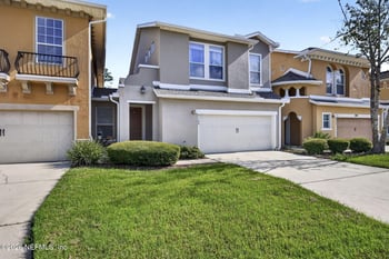 6163 Clearsky Dr, Jacksonville, FL 32258